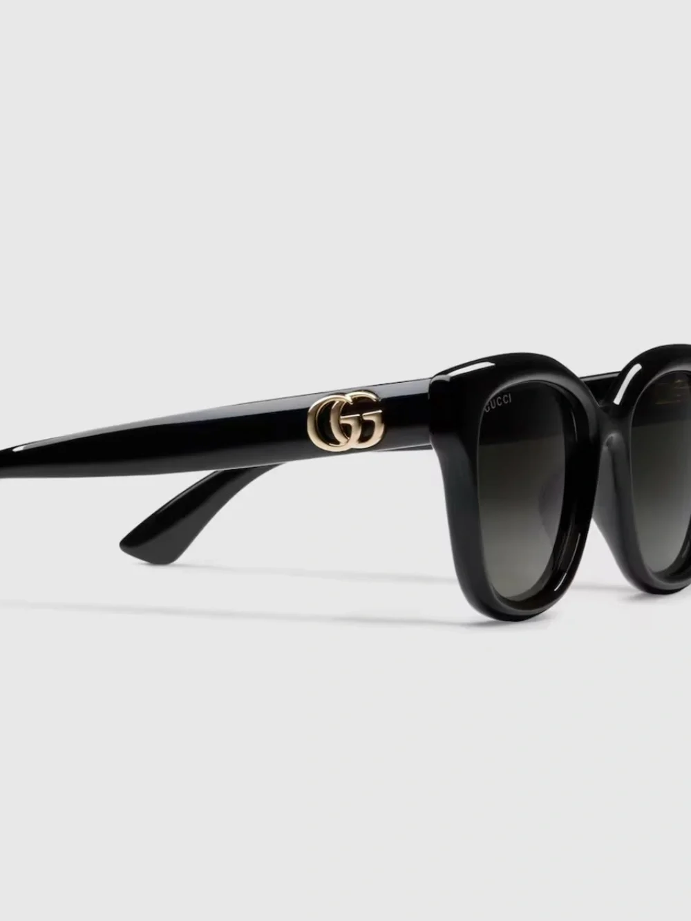Gucci signature brand